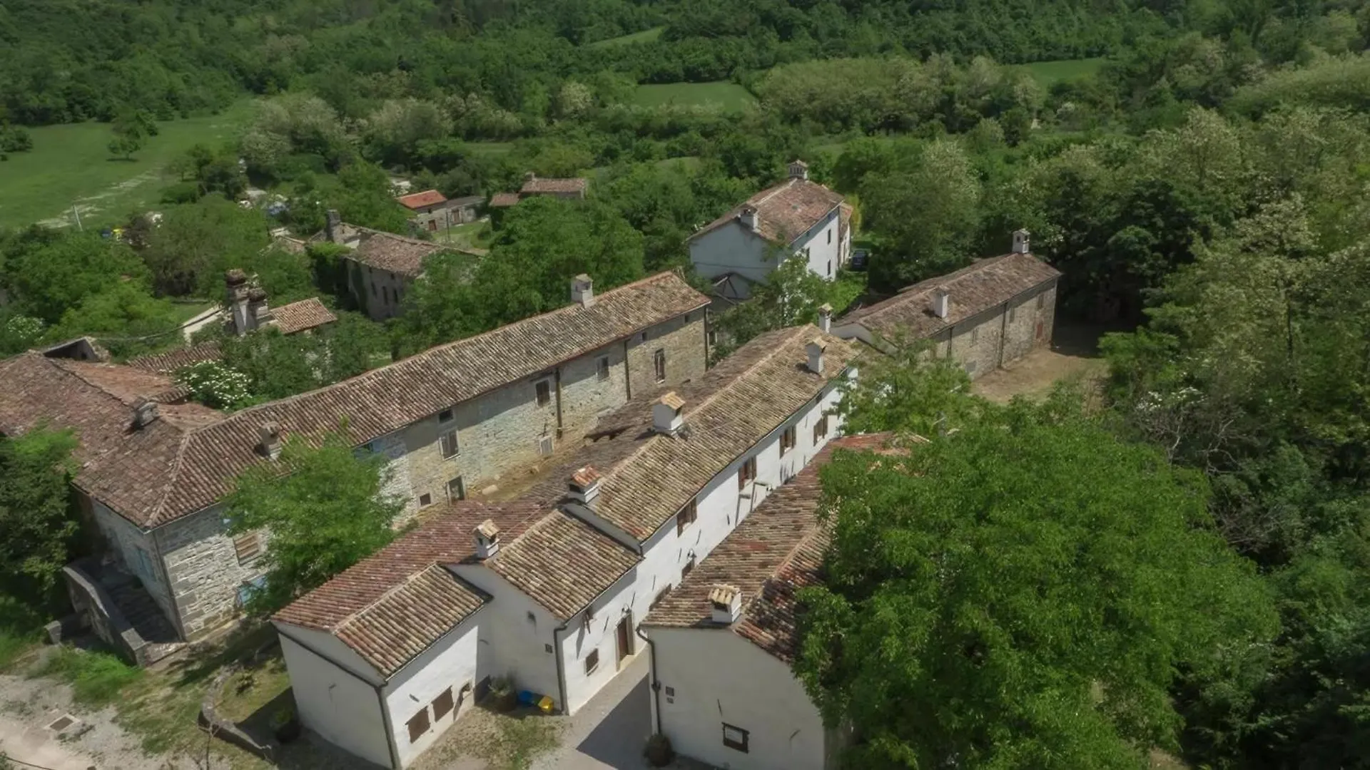 Gemuetliches Ferienhaus In Kotli Mit Grill, Terrasse Und Garten